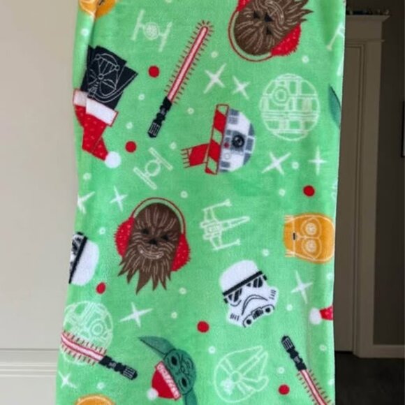 Super Soft “The Big One” Christmas‎ Star Wars Fleece 70 x 58 inches Blanket - Picture 6 of 7
